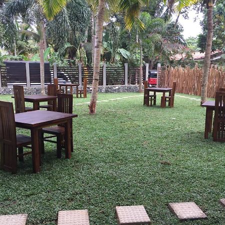 Bay Hiriketiya Hotel Dikwella Ngoại thất bức ảnh