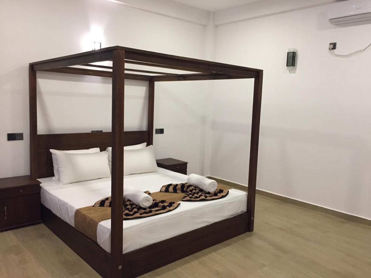 Bay Hiriketiya Hotel Dikwella Ngoại thất bức ảnh