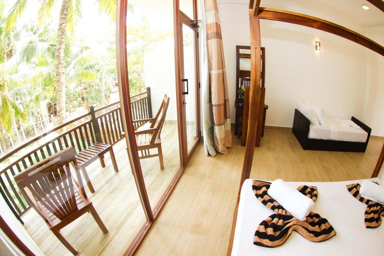Bay Hiriketiya Hotel Dikwella Ngoại thất bức ảnh
