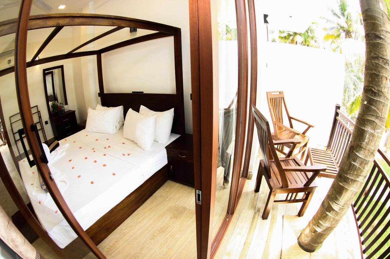 Bay Hiriketiya Hotel Dikwella Ngoại thất bức ảnh