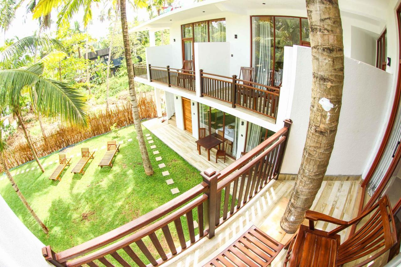 Bay Hiriketiya Hotel Dikwella Ngoại thất bức ảnh